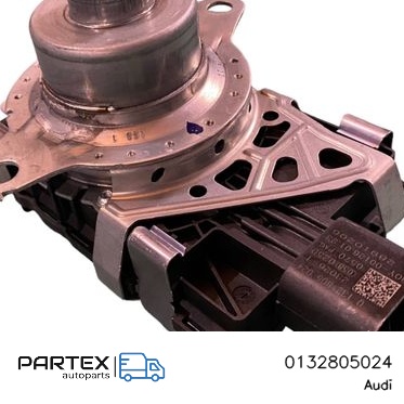0132805024 - Блок комфорту Audi E-tron GT 2022
