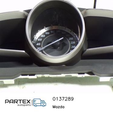 0137289 - Спідометр панель приладів Mazda CX-3 2016