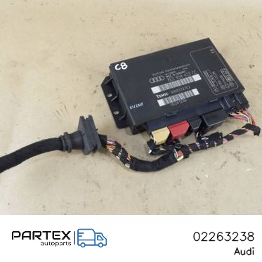 02263238 - Блок комфорту Audi A4 S4 B6 8E 8H 2005