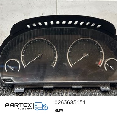 0263685151 - Спідометр панель приладів BMW X5 F15 2014