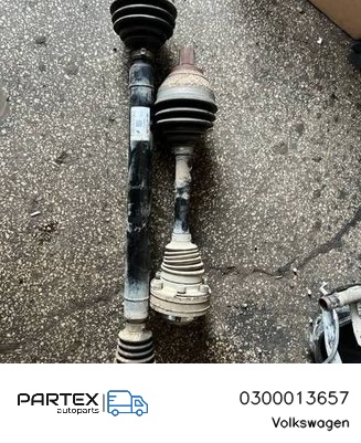0300013657 Піввісь передня Volkswagen Golf VII 2020