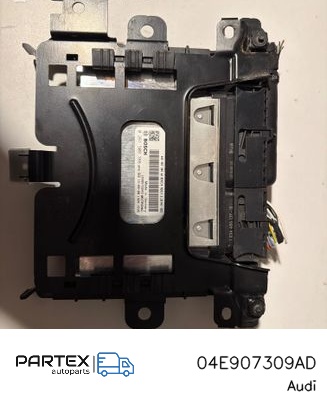 04E907309AD - Блок керування двигуном ECU Audi Q3 8U 2015