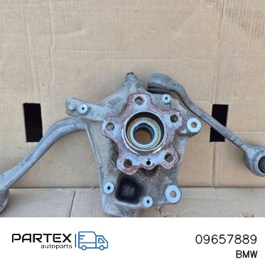 09657889 - Поворотний кулак переднього колеса BMW X3 G01 2018