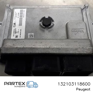 132103118600 - Блок керування двигуном Peugeot 208 2017