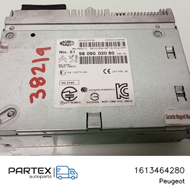 1613464280 - Панель радіо мультимедіа Peugeot 208 2015