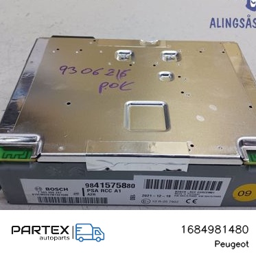 1684981480 - Панель радіо мультимедіа Peugeot 208 2022