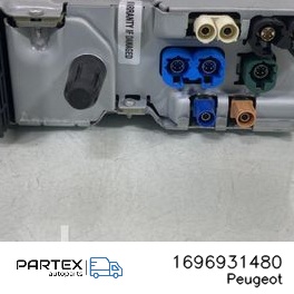 1696931480 - Панель радіо мультимедіа Peugeot 2008 II 2020