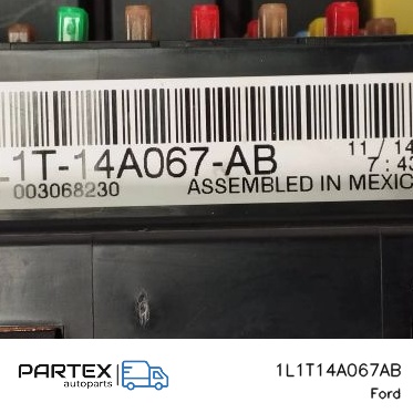 1L1T14A067AB Блок запобіжників Ford F150 2019