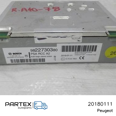 20180111 - Панель радіо мультимедіа Peugeot 2008 I 2018