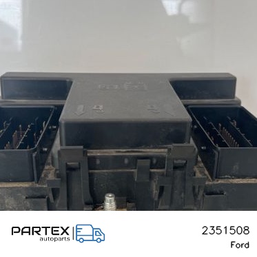 2351508 Блок запобіжників Ford Ranger 2020