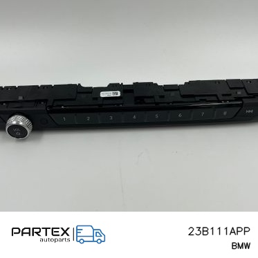 23B111APP - Панель радіо мультимедіа BMW X4 G02 2023