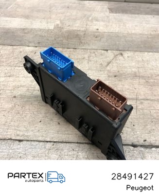 28491427 - Блок керування фаркопом Citroen Berlingo 2021