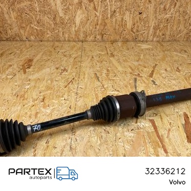 32336212 Піввісь передня Volvo XC40 2020