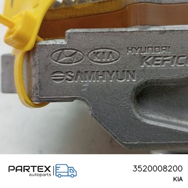 3520008200 - Блок комфорту KIA Xceed 2019