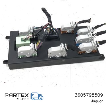 3605798509 - Блок комфорту Jaguar E-Pace 2023