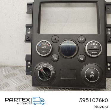 3951076k0 - Панель клімат-контролю Suzuki Grand Vitara II 2014