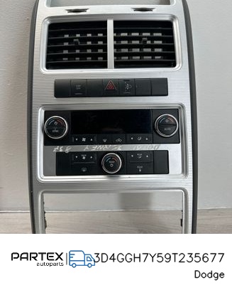 3D4GGH7Y59T235677 - Панель клімат-контролю Dodge Journey 2008
