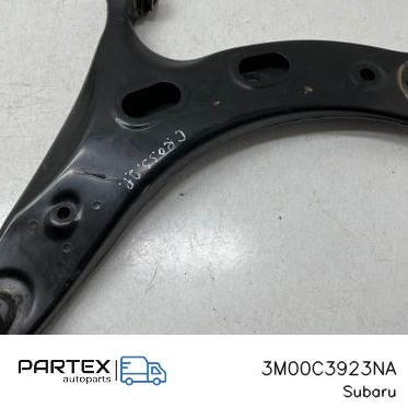 3M00C3923NA Передній нижній ричаг підвіски Subaru Crosstrek III 2024
