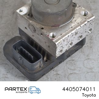 4405074011 - Блок керування ABS Toyota iQ 2009