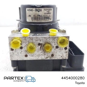 4454000280 Насос блок ABS Toyota Yaris 2018