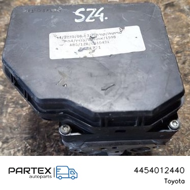4454012440 Насос блок ABS Toyota Yaris 2017