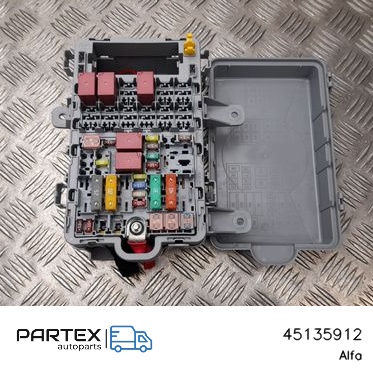45135912 Блок запобіжників Alfa Romeo Stelvio 2019