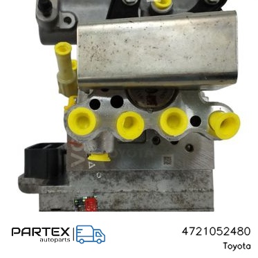 4721052480 Насос блок ABS Toyota Yaris 2018
