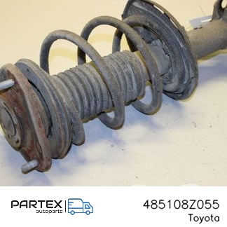 485108Z055 - Передній амортизатор у зборі з пружиною Toyota Auris 150 2012