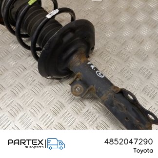 4852047290 Амортизатор передній Toyota Prius (XW50) 2017