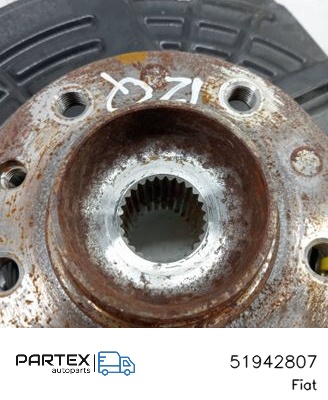 51942807 - Поворотний кулак заднього колеса Fiat 500X 2014