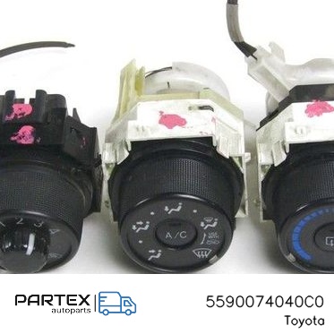 5590074040C0 - Панель клімат-контролю Toyota iQ 2009