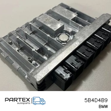 5B4D4B9 Блок керування двигуном BMW X7 G07 2023