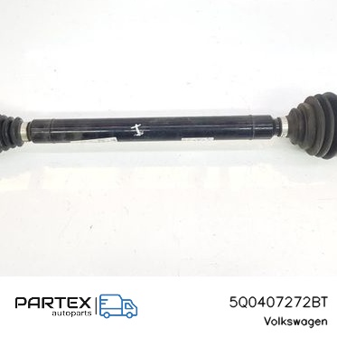 5Q0407272BT Піввісь передня Volkswagen Golf VII 2019