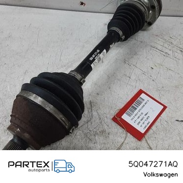 5Q047271AQ Піввісь передня Volkswagen Golf VII 2018