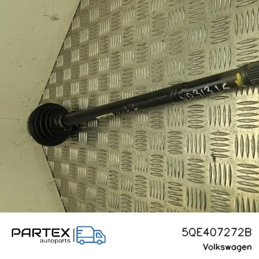 5QE407272B Піввісь передня Volkswagen Golf VII 2020