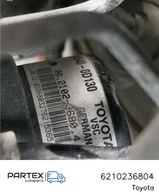 6210236804 - Блок керування ABS Toyota Yaris 2017