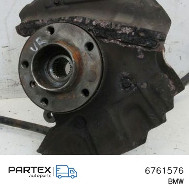 6761576 - Поворотний кулак переднього колеса BMW X5 E53 2003
