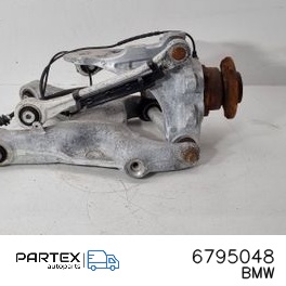 6795048 - Поворотний кулак заднього колеса BMW X5 F15 2017