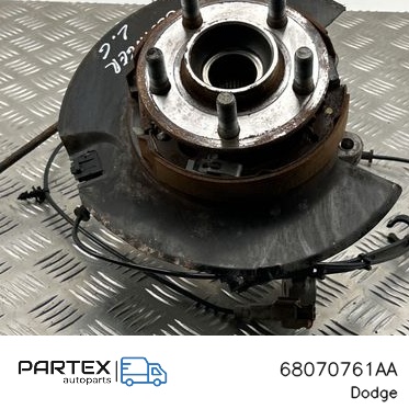 68070761AA - Поворотний кулак заднього колеса Dodge Charger 2021