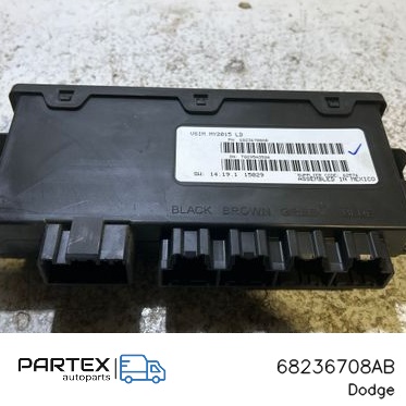 68236708AB - Блок комфорту Dodge Charger 2015