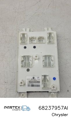 68237957AI - Блок комфорту Chrysler Pacifica 2017