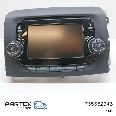 735652343 - Панель радіо мультимедіа Fiat 500L 2014