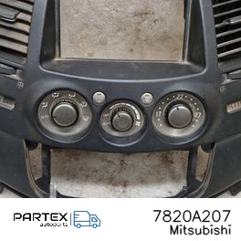 7820A207 - Панель клімат-контролю Mitsubishi Grandis 2006