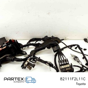 82111F2L11C Блок запобіжників Toyota Corolla E210 E21 2021