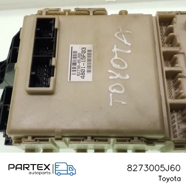 8273005J60 - Блок комфорту Toyota Avensis T270 2015