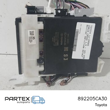 892205CA30 - Блок комфорту Toyota Yaris Cross 2023