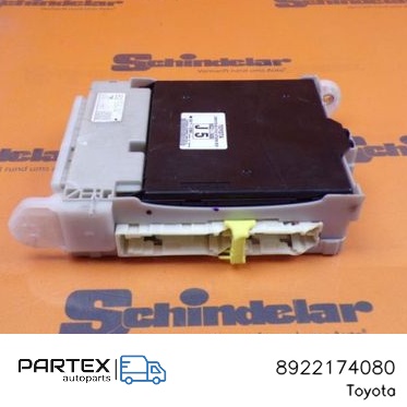 8922174080 - Блок керування Toyota iQ 2010