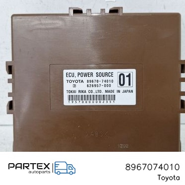 8967074010 - Блок керування Toyota iQ 2010