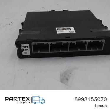 8998153070 - Блок керування Lexus IS III XE30 2013