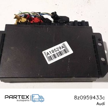 8z0959433c - Блок комфорту Audi A2 2000